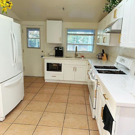 New Renovated Room With Shared Bathroom Хасиенда-Хайтс Экстерьер фото