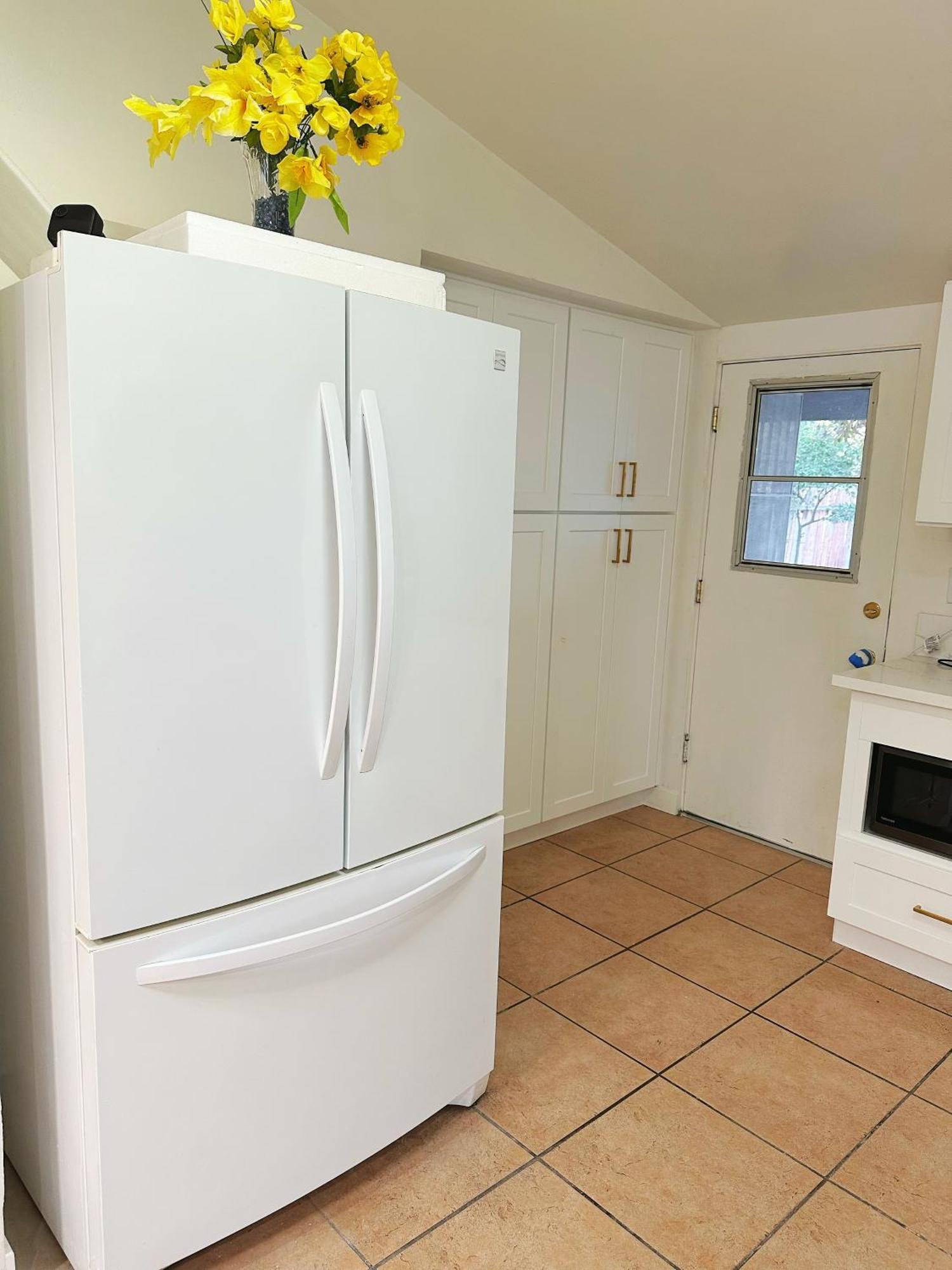 New Renovated Room With Shared Bathroom Хасиенда-Хайтс Экстерьер фото